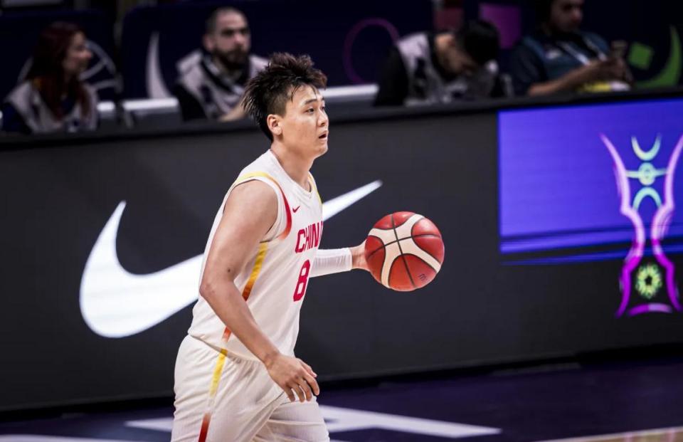 三分线外都, 了这两位球, img 三分线外都, 了这两位球, img