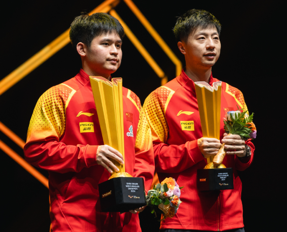 事实上国乒, 女双出现中, 出世界排名