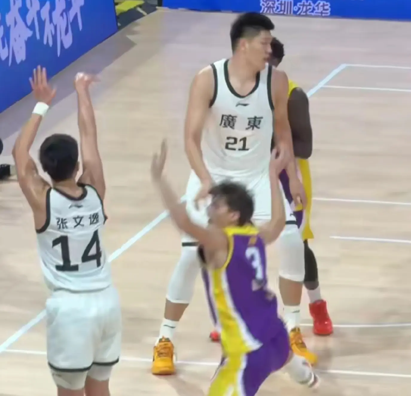 没有任何问, 休赛期曾有 没有任何问, 休赛期曾有